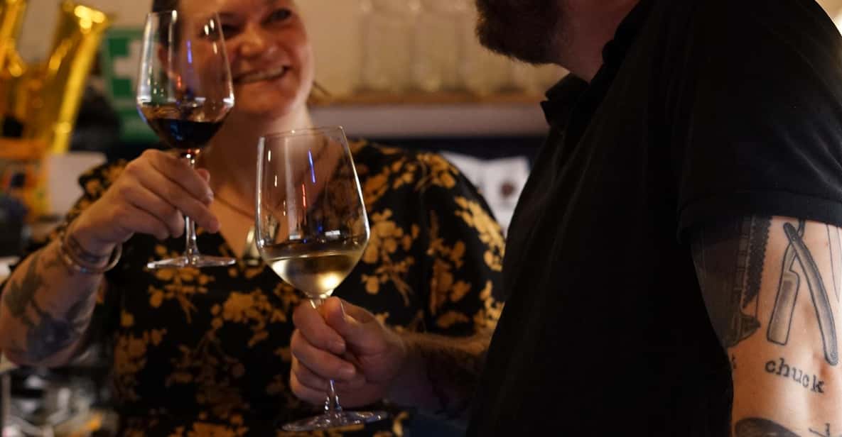 8-Tier Hungarian Wine Tasting in a Cozy Downtown Wine Bar - The Charcuterie Board Pairing: How Food Changes the Wine