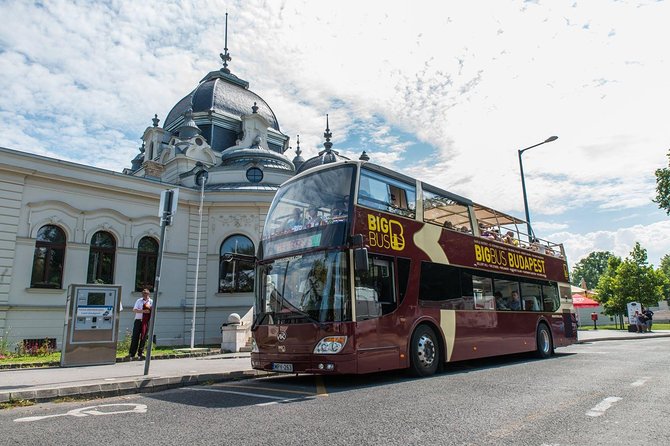 Big Bus Budapest Hop-On Hop-Off Bus and Walking Tour - Walking tour boost: why a 1-hour guide matters
