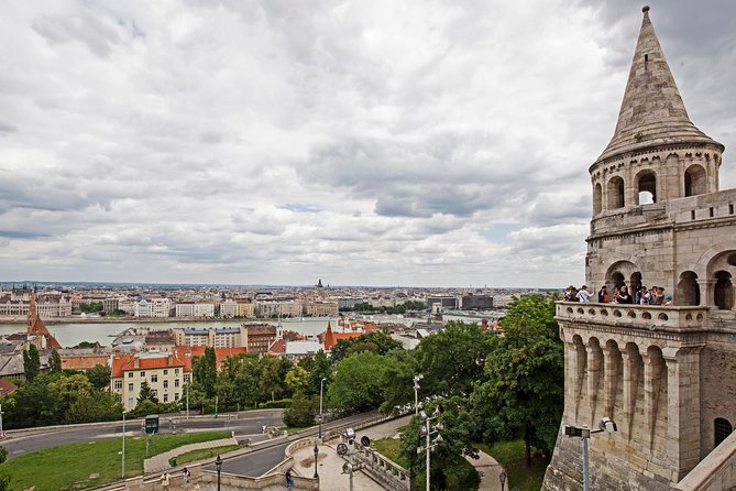 Buda Castle District Walk with Entry to Matthias Church - Starting at Holy Trinity Column and getting your bearings