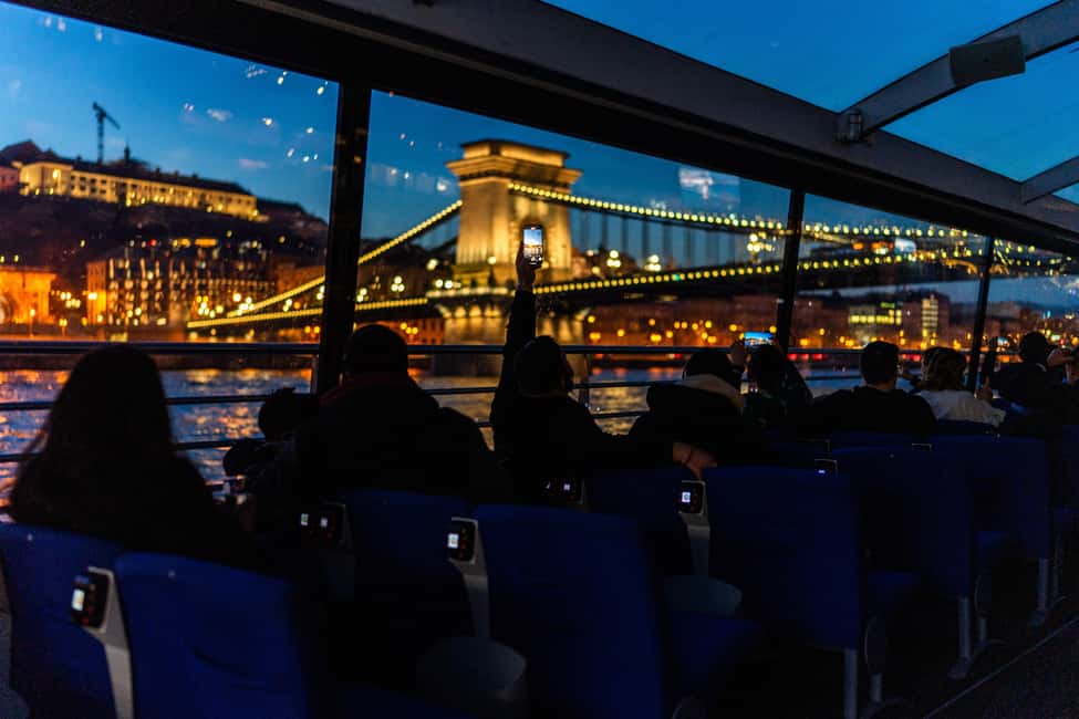 Budapest: 1-Hour Evening Sightseeing Cruise with Drink - Why This 1-Hour Evening Cruise Works in Budapest