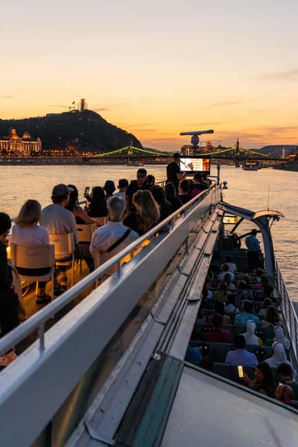 Budapest: 1-Hour Evening Sightseeing Cruise with Drink - The Route: Chain Bridge, Parliament, Margaret Bridge, Buda Castle