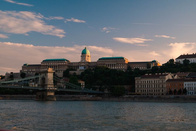 Budapest: 1-Hour Highlights Cruise with Welcome Drink - Price and what you actually get for about $18.62