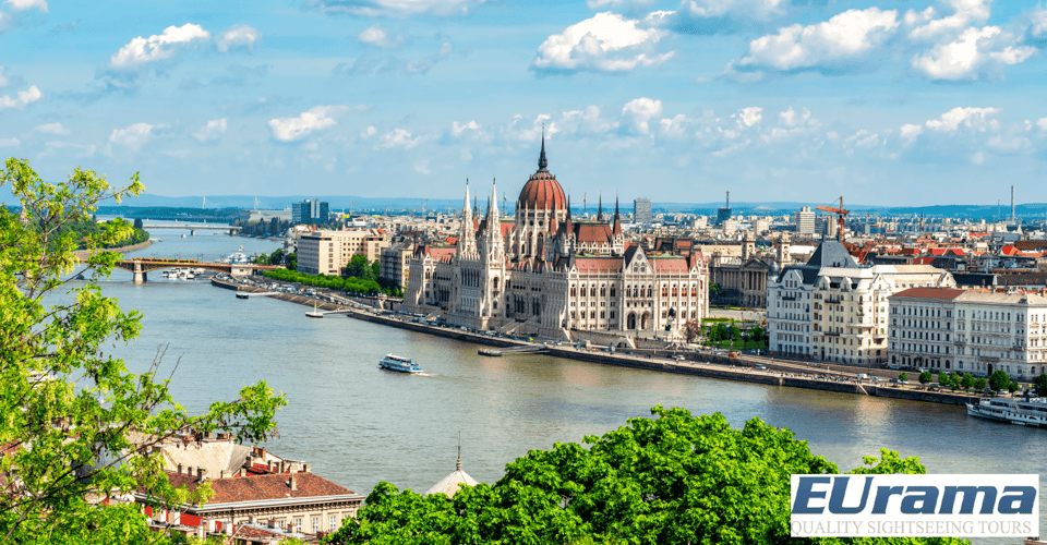 Budapest: 3-hour City Tour with Castle Walk + 1-hour Cruise - Heroes’ Square and Andrássy Avenue: Big Budapest Energy, Short Stops