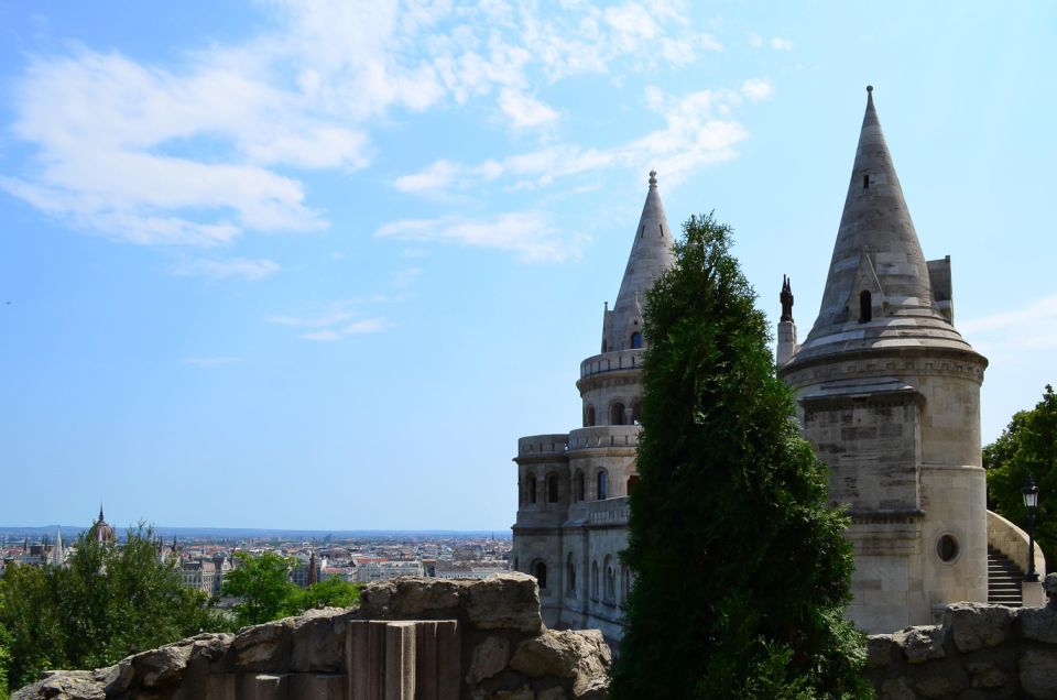 Budapest: 3-Hour Grand City Tour and Castle Walk - The Buda Side Walk: Castle Hill and Fisherman’s Bastion Area