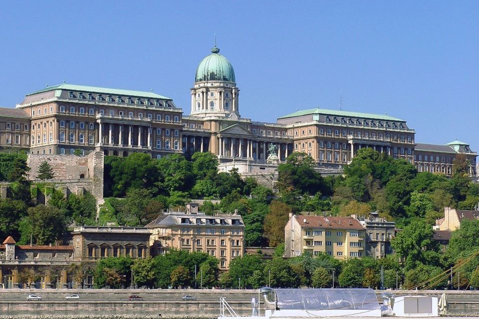 Budapest: 3-Hour Grand City Tour and Castle Walk - Gellért Hill: The Danube View You’ll Remember