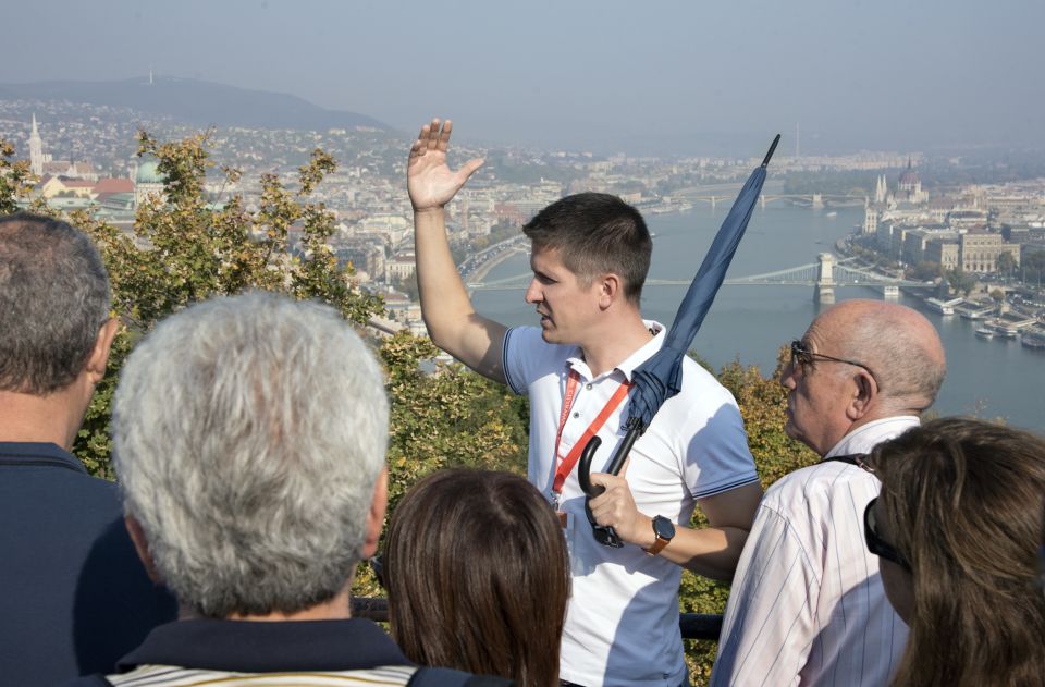 Budapest: 3-Hour Live Guided Sightseeing Tour - Pace, comfort, and group size: what to expect on the ground