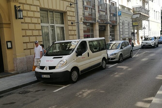 Budapest Airport Transfers - Budapest Airport Meet-and-Greet: Finding the INTERCHANGE Office