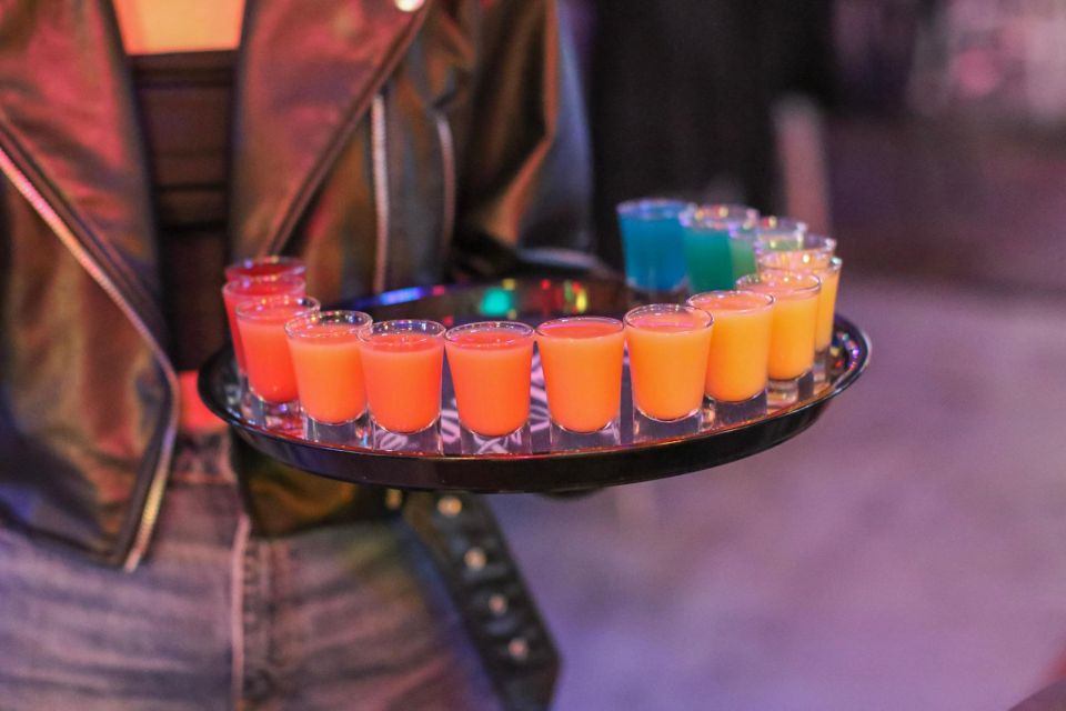 Budapest: Bar Crawl Tour with Local Drinks - Small practical tips so the night stays fun