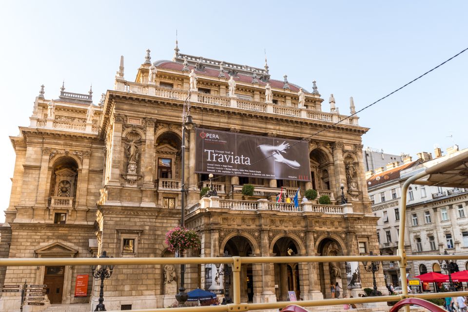 Budapest: Big Bus Hop-On Hop-Off Tour & Danube River Cruise - The Included 1-Hour Walking Tour: What It Adds That the Bus Can’t