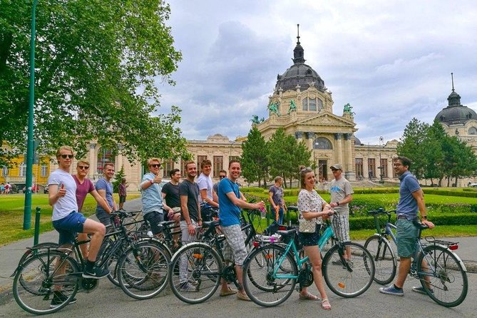 Budapest Bike Tour with Hungarian Goulash - Who’s this bike tour best for?
