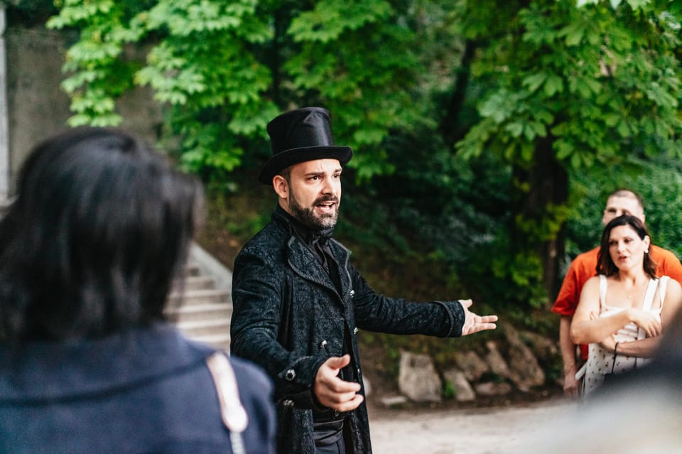 Budapest: Buda Castle District Vampires and Myths Night Tour - What to bring (and what can ruin your night)