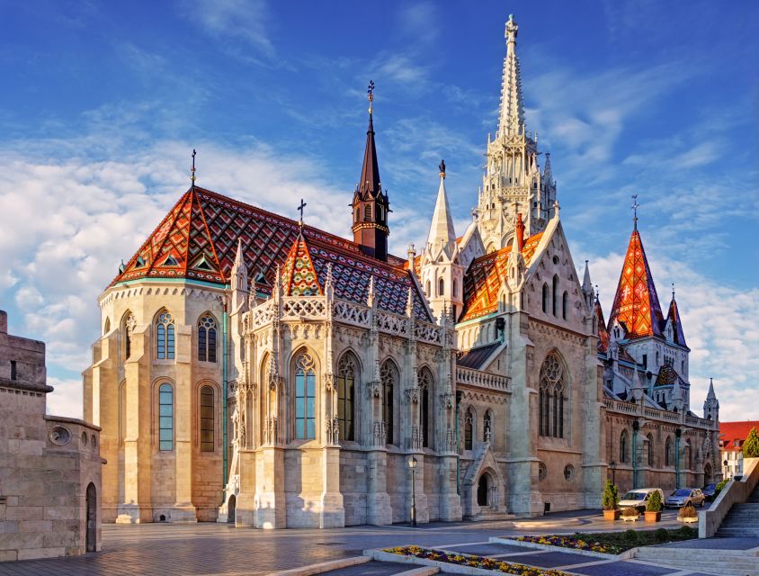 Budapest: Buda Walking Tour - Royal Palace glimpses: big power, tight timing