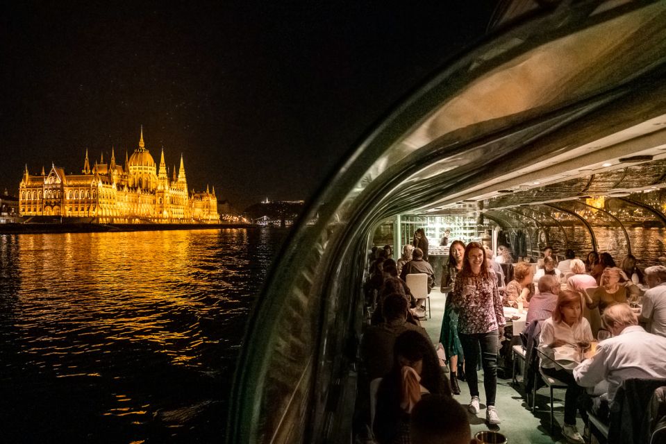 Budapest: Candlelit Dinner River Cruise with Live Music - Bridges, islands, and culture stops you get from the water