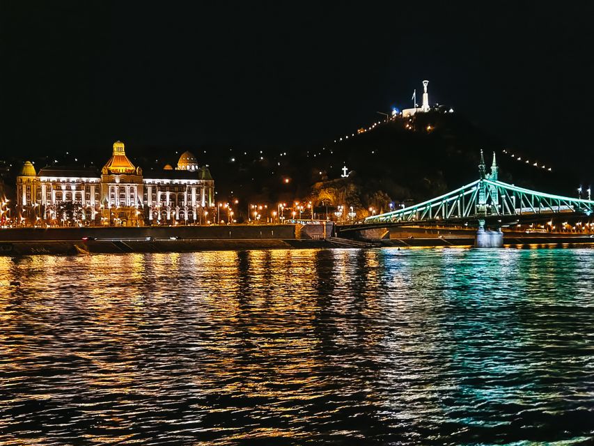 Budapest: City Highlights Cruise with Welcome Drink - Parliament Building from the Water: Why This Cheap Hour Feels Like a Treat