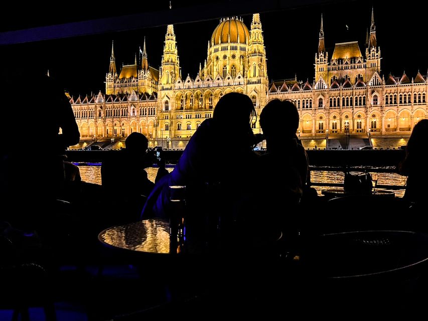 Budapest: City Highlights Cruise with Welcome Drink - Between Margaret Bridge and Rákóczi Bridge: Lights, Reflections, and a Slightly Casual Vibe