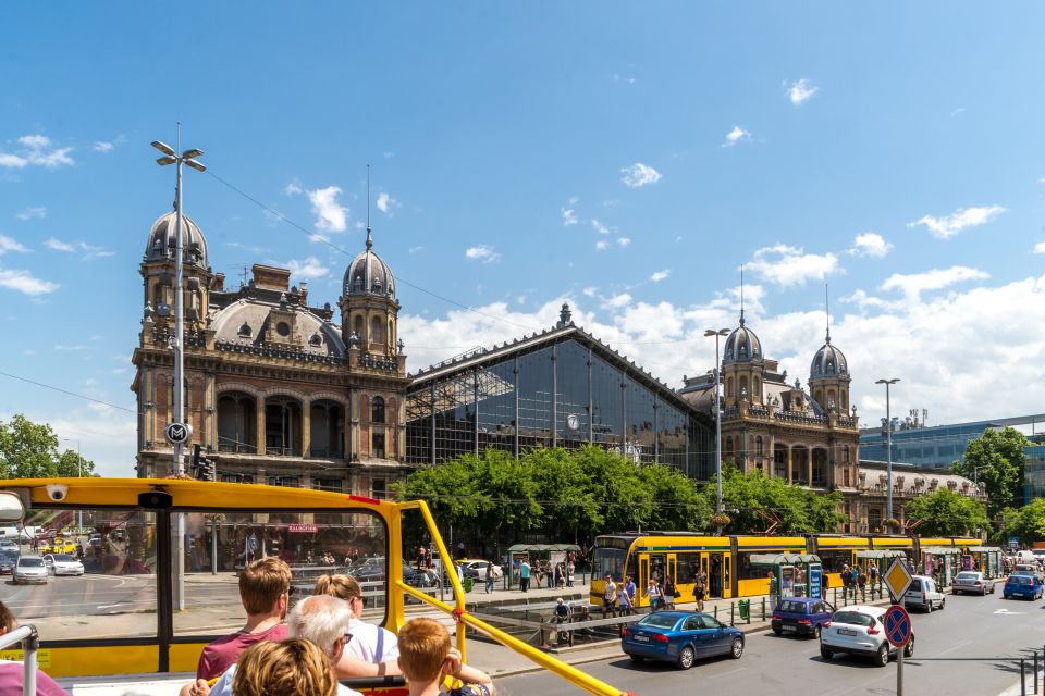 Budapest: City Sightseeing Hop-On Hop-Off Bus Tour & Extras - Boat Cruise and the Discount Booklet: Extra Value With One Date Twist