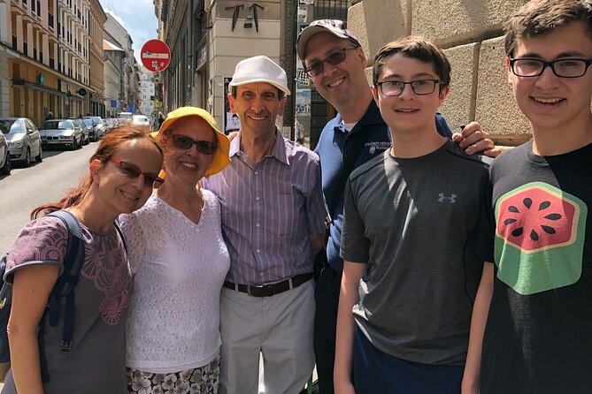 Budapest City Walk in Jewish Quarter - Vasvári Street Synagogue and the Carl Lutz Memorial
