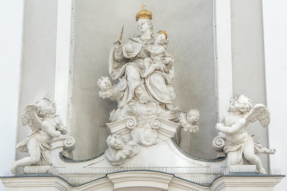 Budapest: Concert on the Oldest Working Organ in the City - How the concert runs: intro first, then music you can follow
