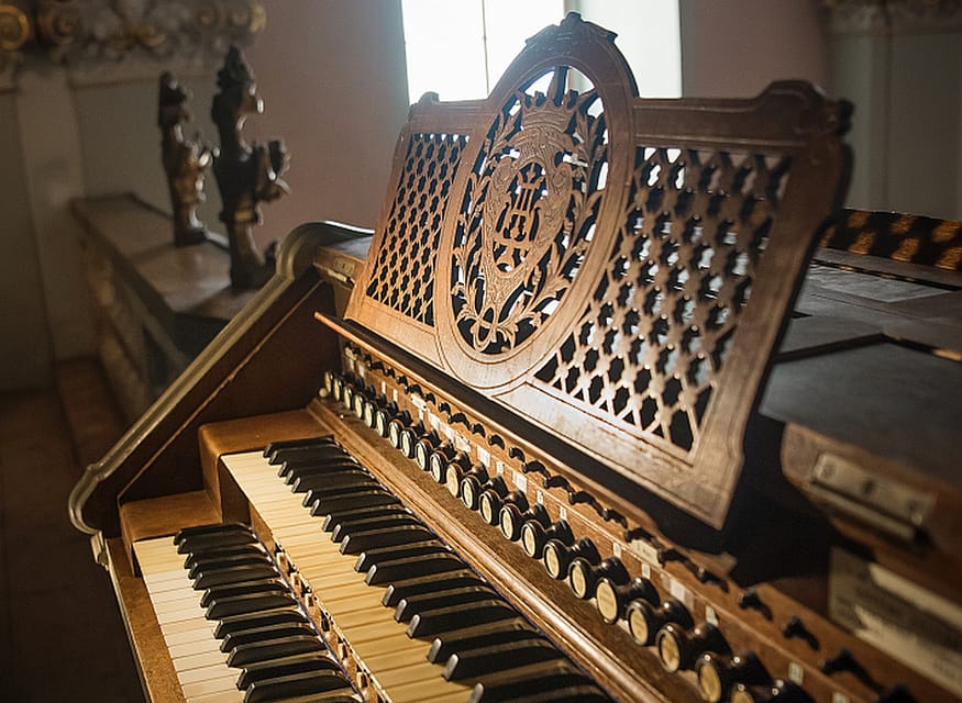 Budapest: Concert on the Oldest Working Organ in the City - Getting there: where to meet near the Danube
