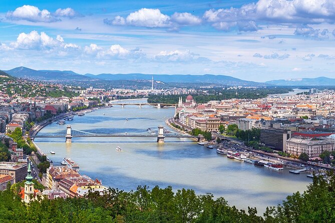 Budapest Danube 1 Hour Sunset or Night Cruise with Audio Guide - Meeting at Batthyány tér Dock and Boarding Purpleliner