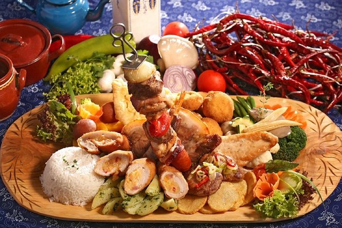 Budapest Danube Bend Full Day Tour with Lunch - Lunch on the Danube Bend: 3 courses, mixed service experiences