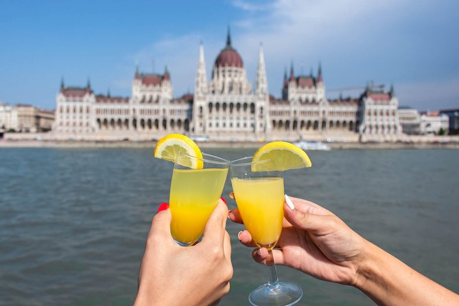 Budapest Danube Cruise with Drink, Audio Guide, Margaret Island - The Danube Route: Buda Castle to Elizabeth Bridge to Parliament