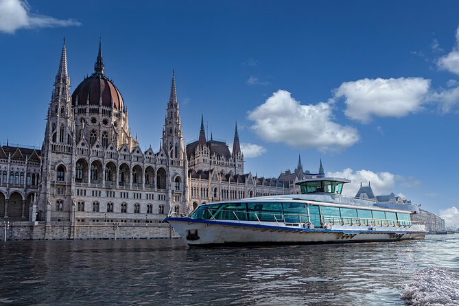 Budapest Danube Cruise with Drink, Audio Guide, Margaret Island - Getting to Legenda City Cruises and Boarding Smoothly