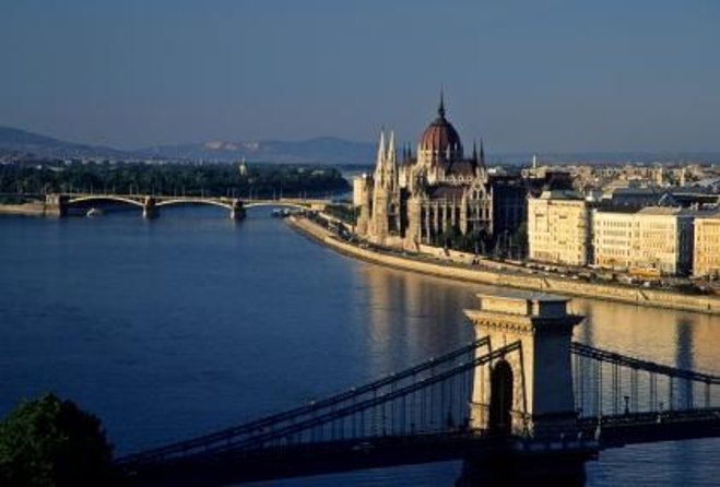 Budapest Danube Pizza Cruise with Welcome Drink - Key Things to Know Before You Go