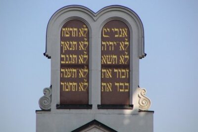 Budapest Dohany Synagogue & Hungarian Jewish Museum & free extras - Stop 1: Inside Nagy Zsinagoga and why the building matters
