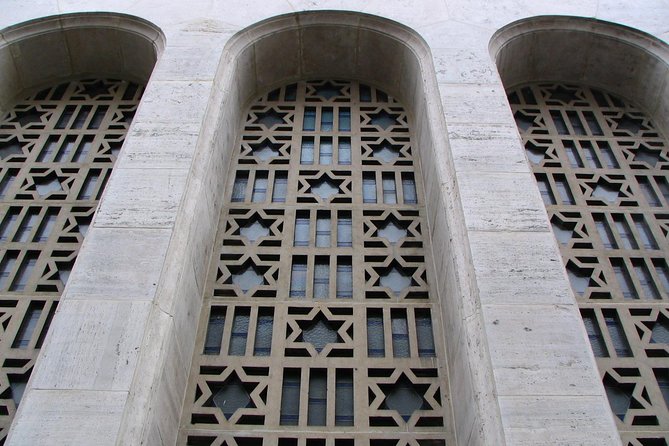 Budapest Dohany Synagogue & Hungarian Jewish Museum & free extras - Group size and guide style: why your experience may feel personal