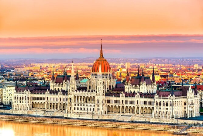 Budapest Drinks and Piano Show Cruise - Quick hits before you go