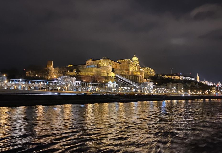 Budapest: Evening Cruise and Dinner with Welcome Drink - Live Folklore Performance: Music and Dance Where the Views Help