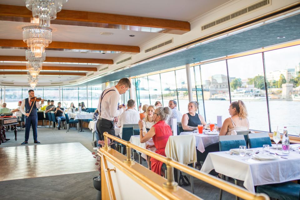 Budapest: Evening Cruise and Dinner with Welcome Drink - The Night Route: What You’ll See Between Buda and Pest