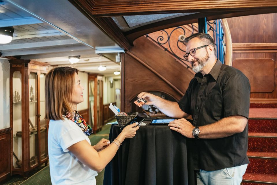 Budapest: Evening Cruise including Drinks and Live Music - Should You Book This Budapest Evening Danube Cruise?