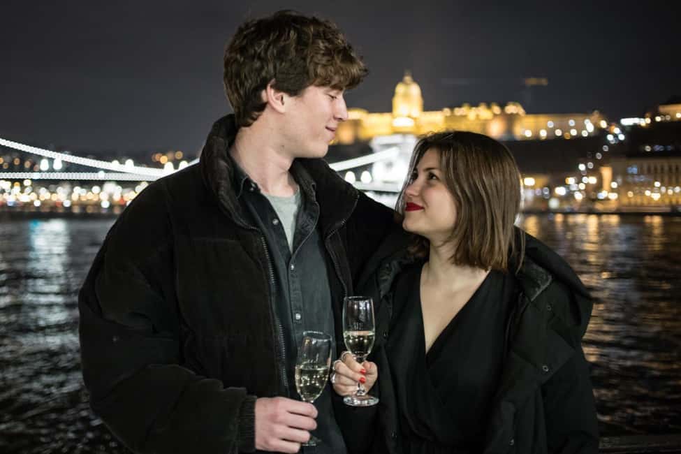 Budapest: Evening Cruise including Drinks and Live Music - Live Hungarian Folk Music, Cimbalom, and the On-Board Atmosphere