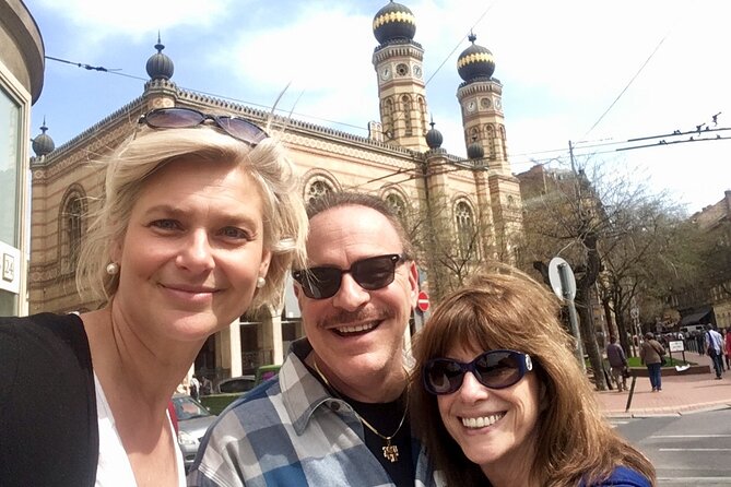 Budapest Food Tasting Tour with Nelli & her local guides - The 10 tastings: classic Hungarian flavors, plus drinks