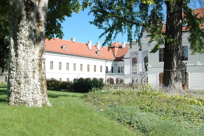 Budapest Gödöllő Palace Royal ‘Sisi’ Residence Half-Day Tour - Strolling the Palace Park: What You’ll Get After the Rooms
