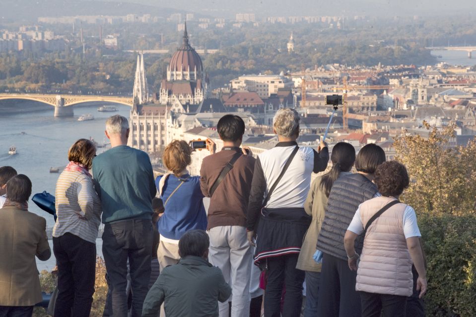 Budapest: Grand City Tour with Parliament Visit - Bridges, synagogue, thermal baths, and City Park stops that connect the dots