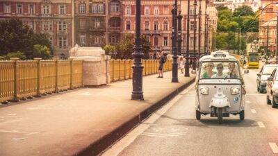 Budapest: Half-Day Exclusive Highlights Private Tour - Pickup in Greater Downtown and a Smooth Start