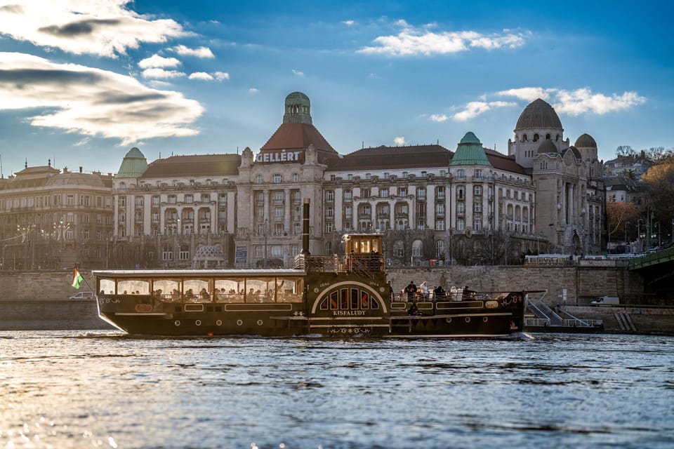 Budapest: Historic Cruise with Welcome Drink - Practical Notes: Getting to Duna Cruises at Elizabeth Bridge