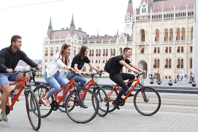 Budapest Historic Downtown Bicycle Tour in small groups - Who should book this tour, and who should skip it