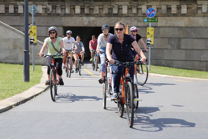 Budapest Historic Downtown Bicycle Tour in small groups - Should you book this Budapest Historic Downtown Bicycle Tour?