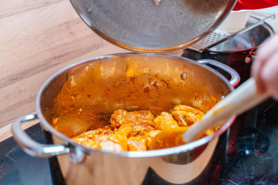 Budapest: Hungarian Cooking Class and Market Walk - Drinks with dinner: wine, pálinka, and how it fits the meal