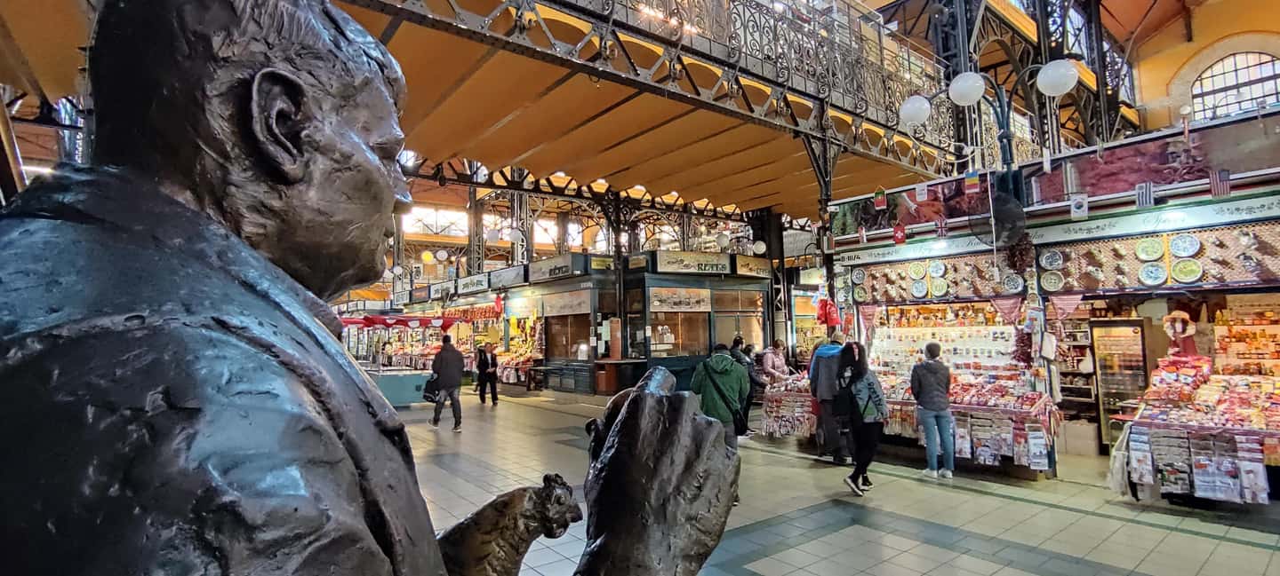 Budapest: Hungarian Cuisine in the Market Hall (german) - Key highlights to know before you go