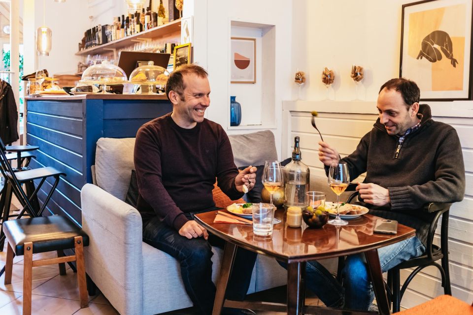 Budapest: Hungarian Wine Tasting with 7 Wines and Tapas - Stop in the Bar: Where History and Wine Regions Fit In