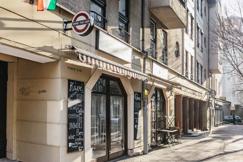 Budapest: Hungarian Wine Tasting with 7 Wines and Tapas - Pairing Plates: Tapas That Explain the Wine