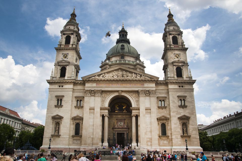 Budapest: Inner City Walking Tour in German - Elizabeth Park to Budapest Eye: The Easy Win Start