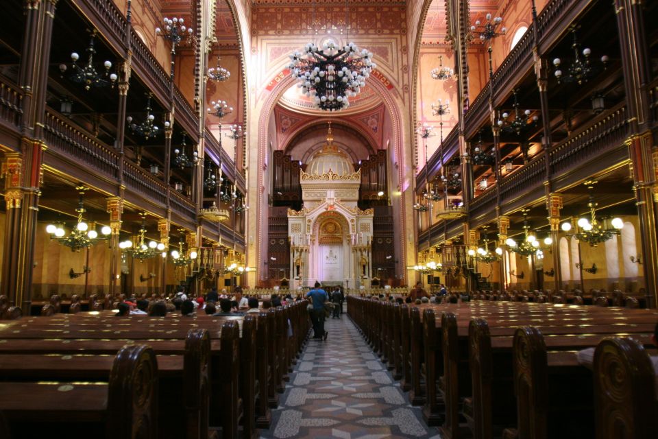 Budapest: Jewish Heritage Guided Tour with Synagogue Ticket - Dohány Street Synagogue: Europe’s biggest in scale and symbolism