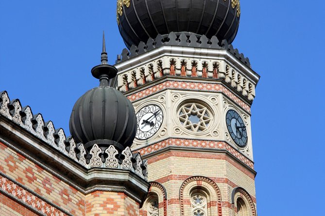 Budapest Jewish Heritage Memorial Walking Tour & Synagogue Entry - Kosher sweets at Frohlich and the Carmel discount
