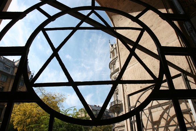 Budapest Jewish Heritage Memorial Walking Tour & Synagogue Entry - Price and value: why $83.44 can make sense